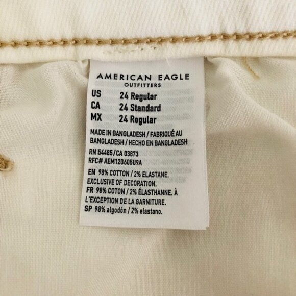 American Eagle Womens Plus White Distressed Mom Jeans Size 24 - Picture 10 of 10